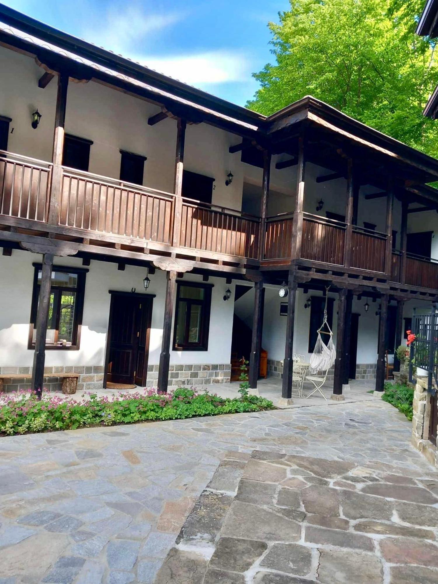 Verta House Trjavna Exteriör bild